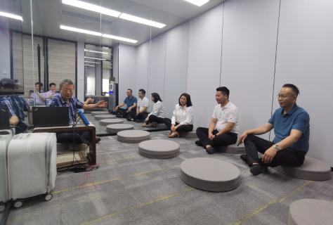 “ 疫情突围，共谋发展 ” 巅峰国际创新商学研习社举办线上分享会