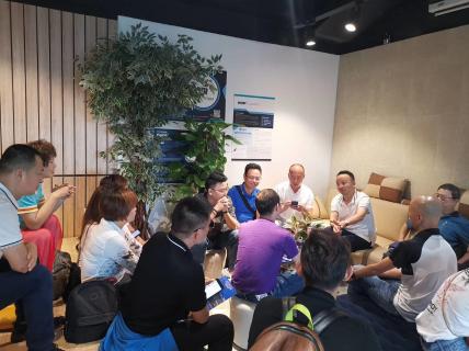让中国企业家更有眼界——巅峰国际创始人李厚德率领企业家学员游学越南站