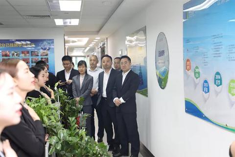 明光市市委书记被巅峰国际企业文化深深感动 | 深入沟通合作空间广阔