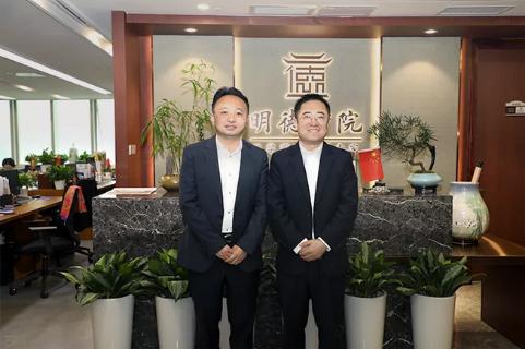 明光市市委书记被巅峰国际企业文化深深感动 | 深入沟通合作空间广阔