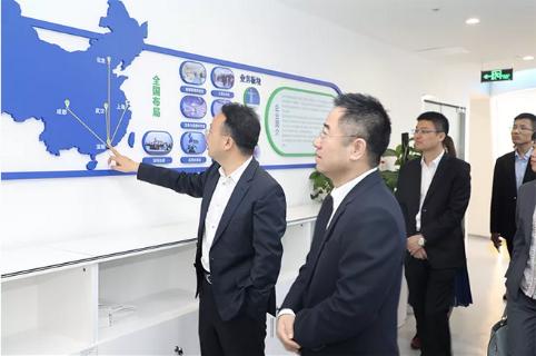 明光市市委书记被巅峰国际企业文化深深感动 | 深入沟通合作空间广阔